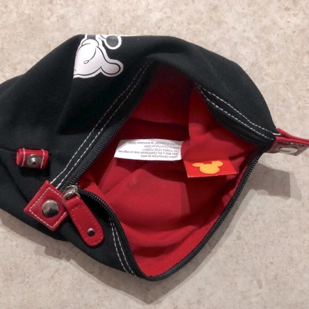 🛍️DISNEY MICKEY MOUSE blk Toiletry/Cosmetic Bag w/red sequin size9x6 EX COND - Picture 4 of 5